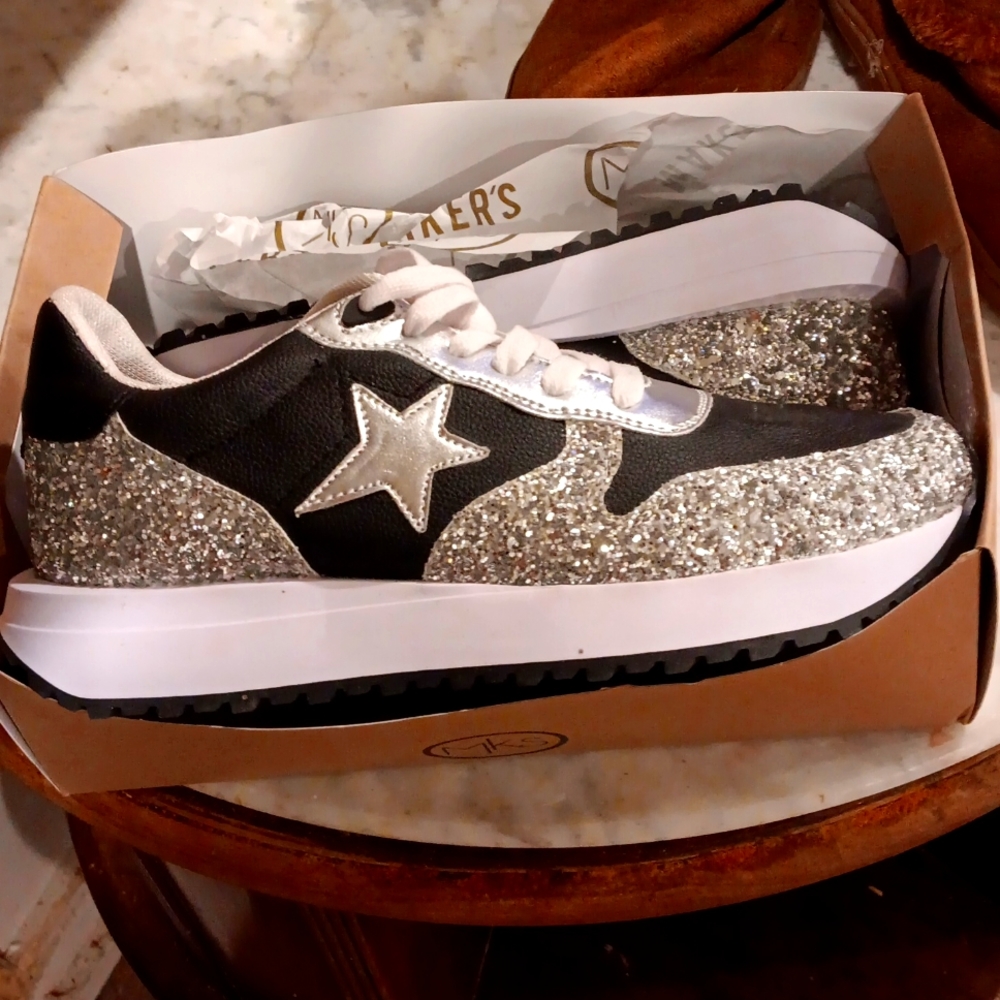 Mks shoes size9